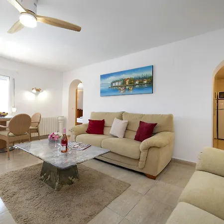 Louisa By Interhome كاليبي